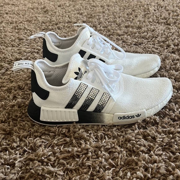 🖤✨ADIDAS NMD SNEAKERS✨🖤 - Picture 5 of 11